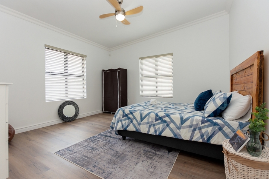 3 Bedroom Property for Sale in Britannia Bay Western Cape